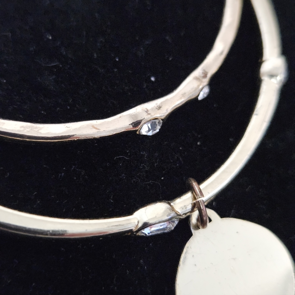 Kate Spade NWT Set Of 2 Bangle Bracelets - Picture 2 of 5